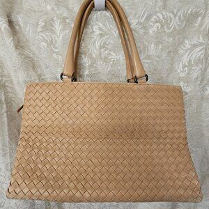 Bottega Veneta intrecciato Milano leather tan satchel purse with COA